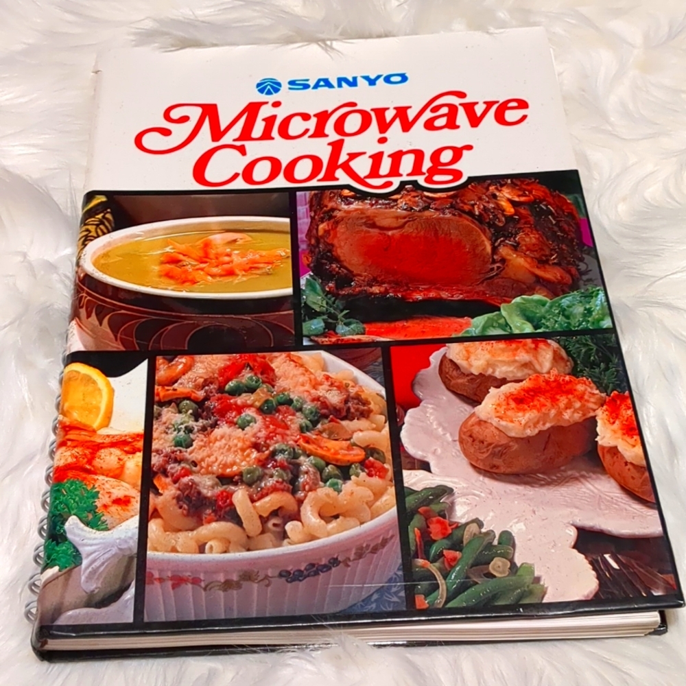Sanyo Microwave Cooking @1985